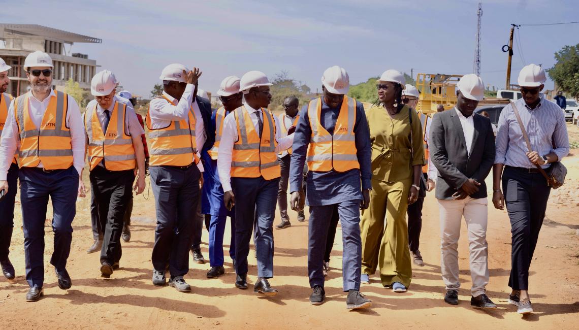    1:42 / 5:27   Visite Ministre Me Moussa Bocar THIAM en compagnie du Directeur de la CDC du Maroc au PTN